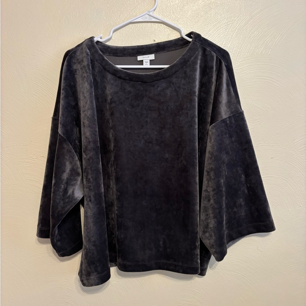 Velvet Black Oversized Sweatshirt